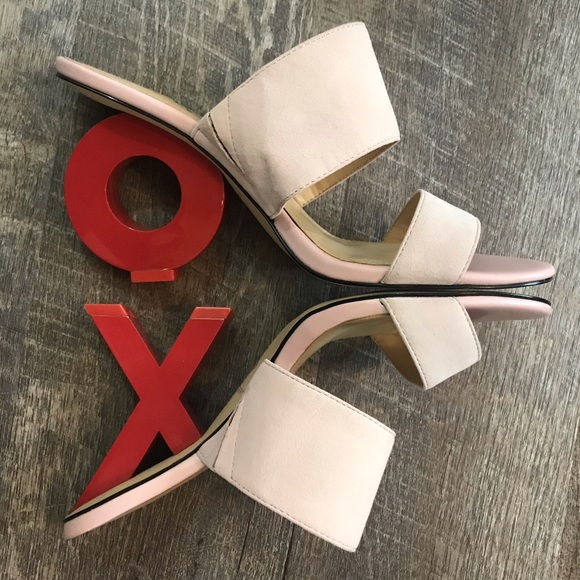 Katy Perry X O “The Rosemarie” Heel Pink & Red 8 - Picture 5 of 8